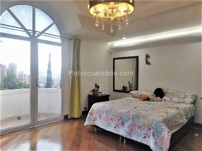 Casa de 5 alcobas en venta en El Poblado, Medellín, 430 m² · foto 11 de 16