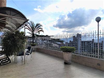 Casa de 5 alcobas en venta en El Poblado, Medellín, 430 m² · foto 16 de 16