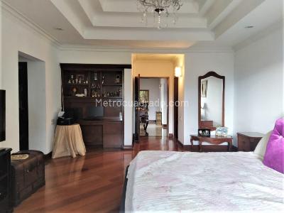 Casa de 5 alcobas en venta en El Poblado, Medellín, 430 m² · foto 7 de 16
