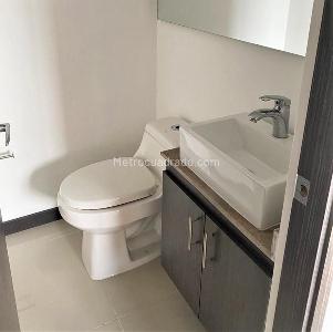 Apartamento en venta en Loma De Las Brujas, Envigado · foto 10 de 12