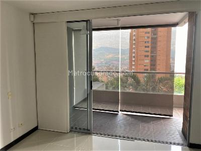 Apartamento en venta en Loma De Las Brujas, Envigado · foto 11 de 12
