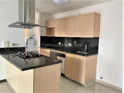 Apartamento en venta en Loma De Las Brujas, Envigado · foto 3 de 12