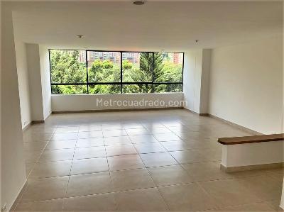 Apartamento de 3 alcobas en venta en El Poblado, Medellín, 150 m² · foto 2 de 11