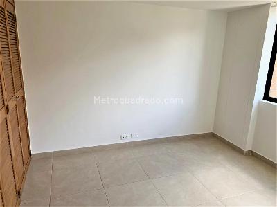 Apartamento de 3 alcobas en venta en El Poblado, Medellín, 150 m² · foto 8 de 11