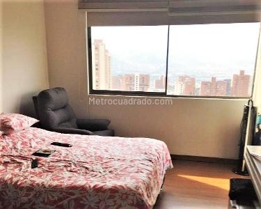 Apartamento de 2 alcobas en arriendo en El Poblado, Medellín, 92 m² · foto 4 de 11