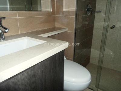 Apartamento de 3 alcobas en arriendo en El Poblado, Medellín, 136 m² · foto 11 de 12
