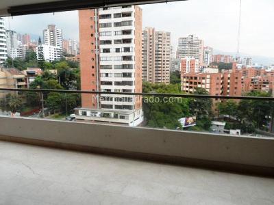 Apartamento de 3 alcobas en arriendo en El Poblado, Medellín, 136 m² · foto 12 de 12