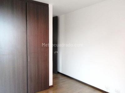 Apartamento de 3 alcobas en arriendo en El Poblado, Medellín, 136 m² · foto 6 de 12