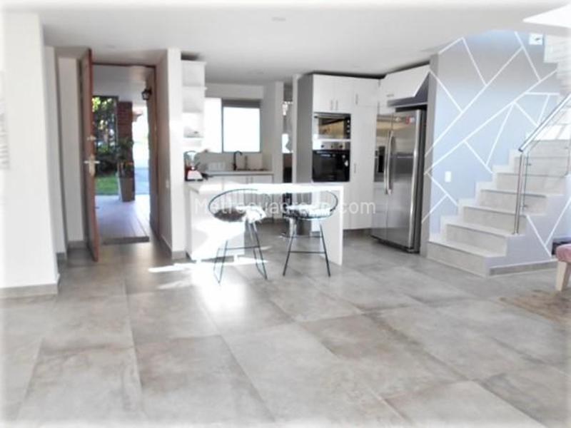 Casa en Venta y Arriendo, San Lucas, Envigado - 2