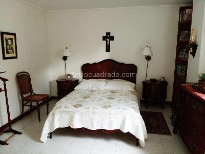 Apartamento en venta en El Poblado, Medellín · foto 11 de 17