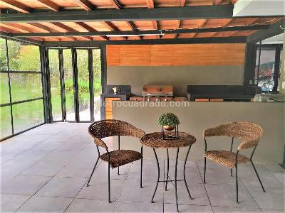 Casa de 2 alcobas en venta en El Escobero, Envigado, 400 m² · foto 3 de 11