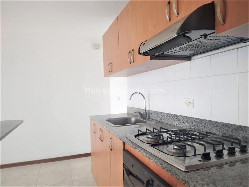 Apartamento Moderno de 2 Alcobas con Piscina en El Poblado - 7