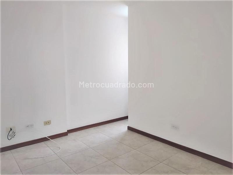 Apartamento Moderno de 2 Alcobas con Piscina en El Poblado - 8