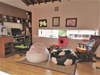 Casa de 3 alcobas en venta en El Atravezado, Envigado, 204 m² · foto 8 de 18