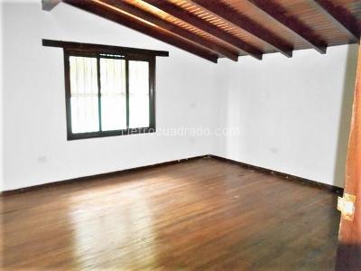 Casa en arriendo en El Poblado, Medellín · foto 10 de 13