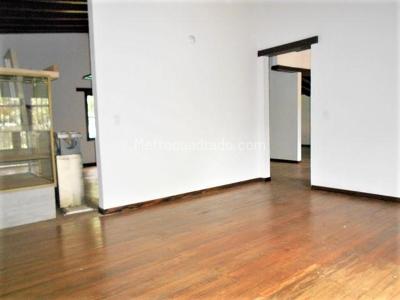 Casa en arriendo en El Poblado, Medellín · foto 7 de 13