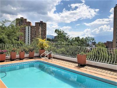 Apartamento de 4 alcobas en venta en El Poblado, Medellín, 400 m² · foto 11 de 11