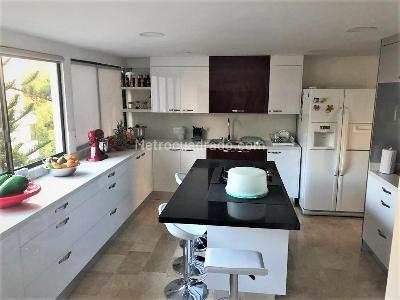 Apartamento de 4 alcobas en venta en El Poblado, Medellín, 400 m² · foto 4 de 11
