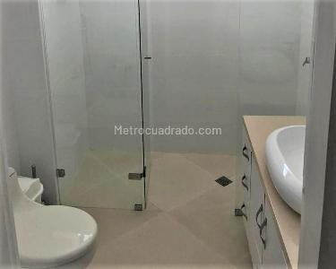 Apartamento de 4 alcobas en venta en El Poblado, Medellín, 400 m² · foto 9 de 11