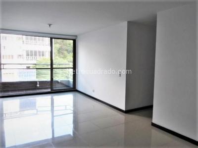 Apartamento de 3 alcobas en arriendo en Los Balsos, Medellín, 80 m² · foto 2 de 12
