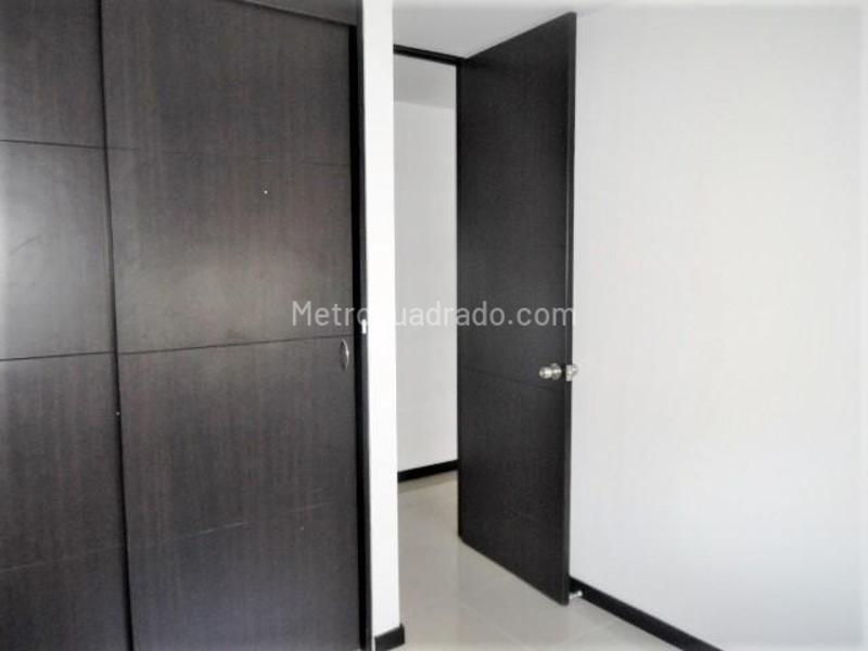 Apartamento de 3 Alcobas en El Poblado cerca de Mall e Iglesia - 8