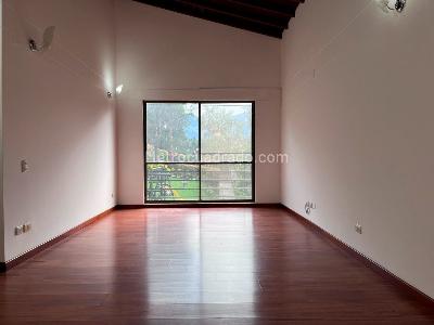 Casa de 3 alcobas en venta en Loma Del Chocho, Envigado, 230 m² · foto 7 de 20