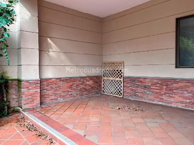 Casa de 3 alcobas en venta en Loma Del Chocho, Envigado, 230 m² · foto 20 de 20