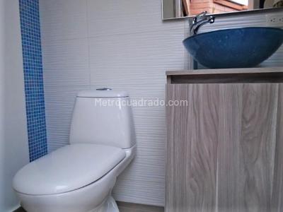 Apartamento de 2 alcobas en venta en El Poblado, Medellín, 150 m² · foto 11 de 13