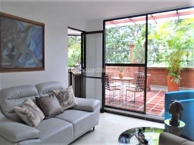 Apartamento de 2 alcobas en venta en El Poblado, Medellín, 150 m² · foto 2 de 13
