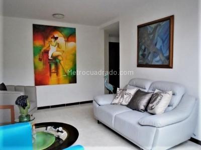 Apartamento de 2 alcobas en venta en El Poblado, Medellín, 150 m² · foto 3 de 13