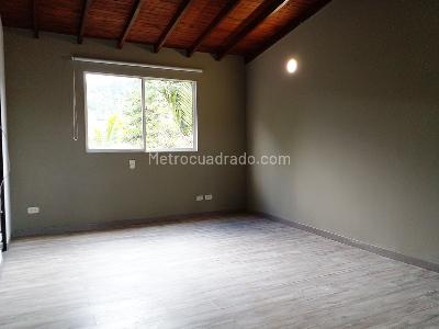 Casa de 4 alcobas en venta en Alto Del Escobero, Envigado, 425 m² · foto 16 de 20