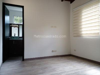 Casa de 4 alcobas en venta en Alto Del Escobero, Envigado, 425 m² · foto 17 de 20