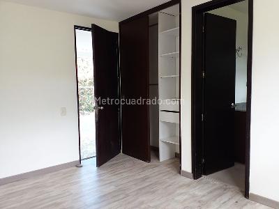 Casa de 4 alcobas en venta en Alto Del Escobero, Envigado, 425 m² · foto 18 de 20