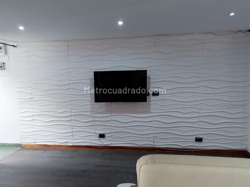 Furnished 4BR House with Pool in El Poblado - 2