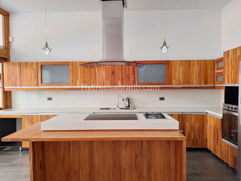 Furnished 4BR House with Pool in El Poblado - 3