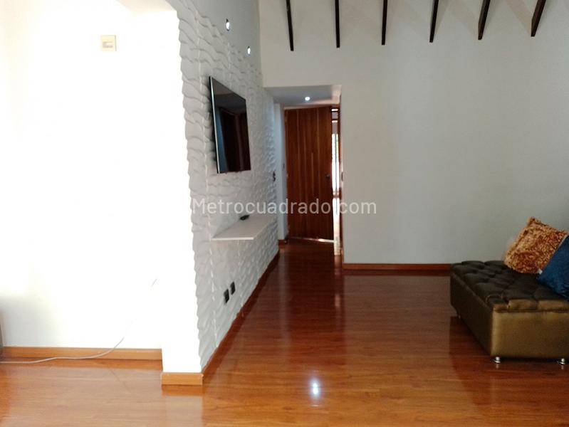 Furnished 4BR House with Pool in El Poblado - 6