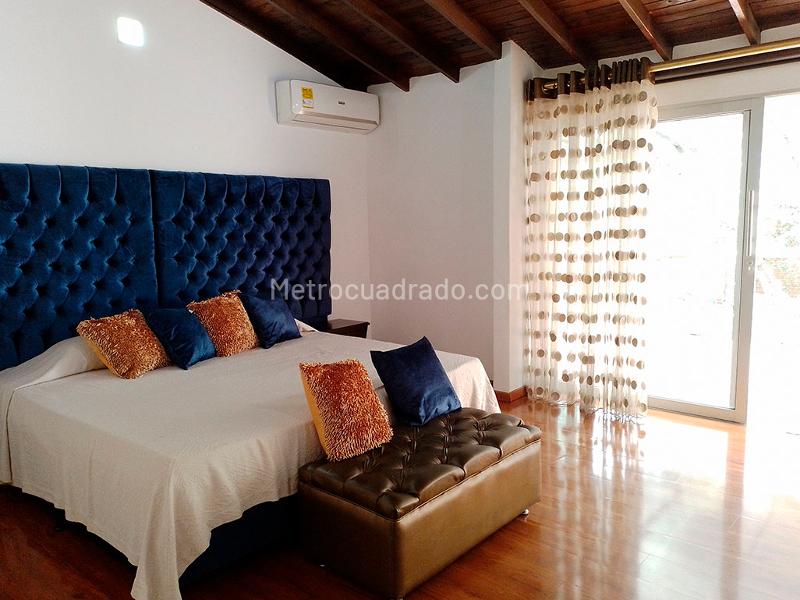 Furnished 4BR House with Pool in El Poblado - 7