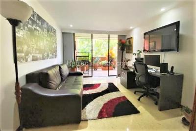 Apartamento de 3 alcobas en venta en El Poblado, Medellín, 237 m² · foto 3 de 17