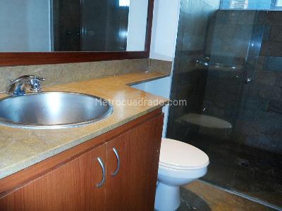 Apartamento de 2 alcobas en arriendo en El Poblado, Medellín, 130 m² · foto 10 de 10