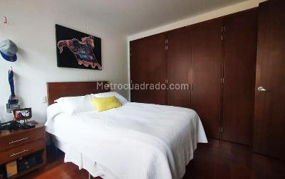 Apartamento de 3 alcobas en venta en El Tesoro, Medellín, 230 m² · foto 10 de 14