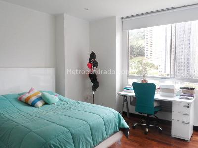 Apartamento de 3 alcobas en arriendo en El Poblado, Medellín, 250 m² · foto 12 de 16