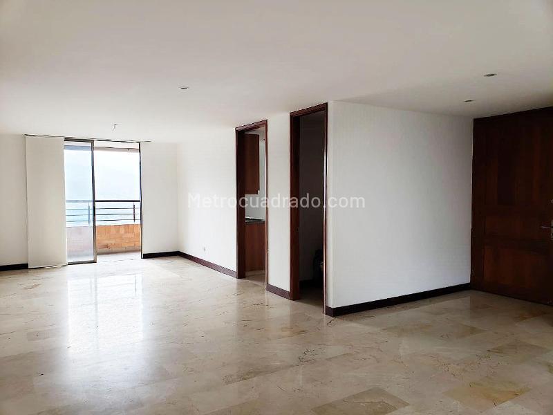 3BR Apartment for Rent/Sale in Gated Unit near Mall del Este in El Tesoro - 3