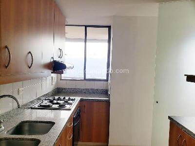 Apartamento en venta en El Poblado, Medellín · foto 6 de 18