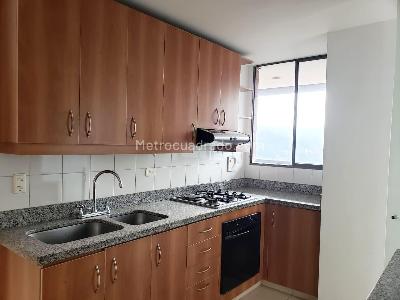 Apartamento en venta en El Poblado, Medellín · foto 7 de 18