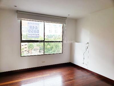 Apartamento en venta en El Poblado, Medellín · foto 9 de 18