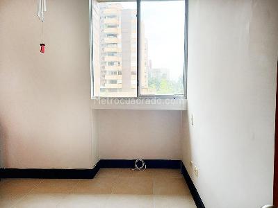 Apartamento en venta en El Poblado, Medellín · foto 11 de 15