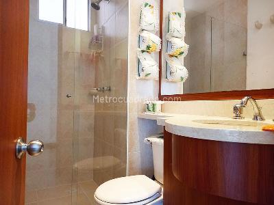 Apartamento en venta en El Poblado, Medellín · foto 14 de 15