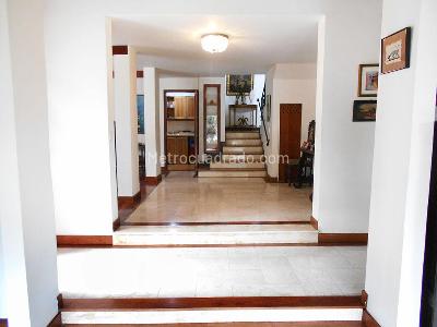 Casa de 4 alcobas en venta en El Poblado, Medellín, 400 m² · foto 2 de 20