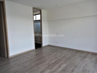 Apartamento de 2 alcobas en venta en El Poblado, Medellín, 148 m² · foto 10 de 20