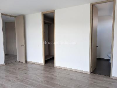 Apartamento de 2 alcobas en venta en El Poblado, Medellín, 148 m² · foto 11 de 20